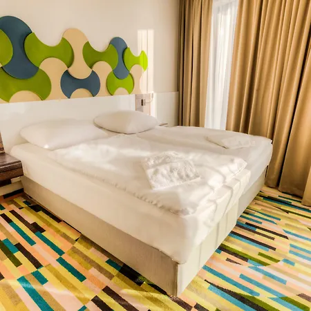 Apart Otel Baltic Park Molo By Zdrojowa