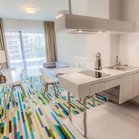 Apartahotel Baltic Park Molo By Zdrojowa 4*