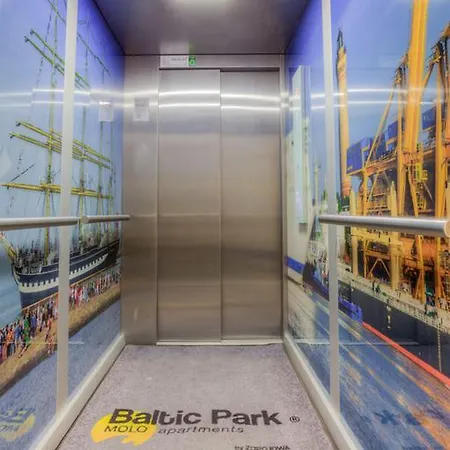 アパートホテル Baltic Park Molo By Zdrojowa 4*