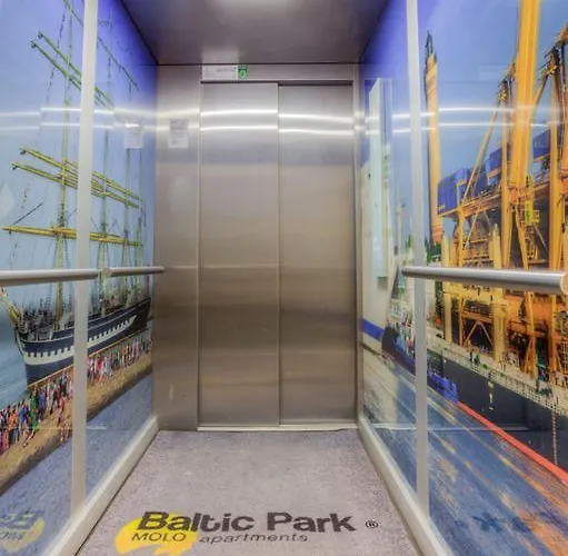 Aparthotel Baltic Park Molo By Zdrojowa 4*