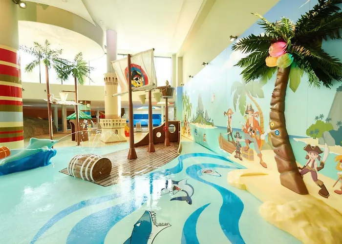 Apart-hotel Baltic Park Molo By Zdrojowa 4*